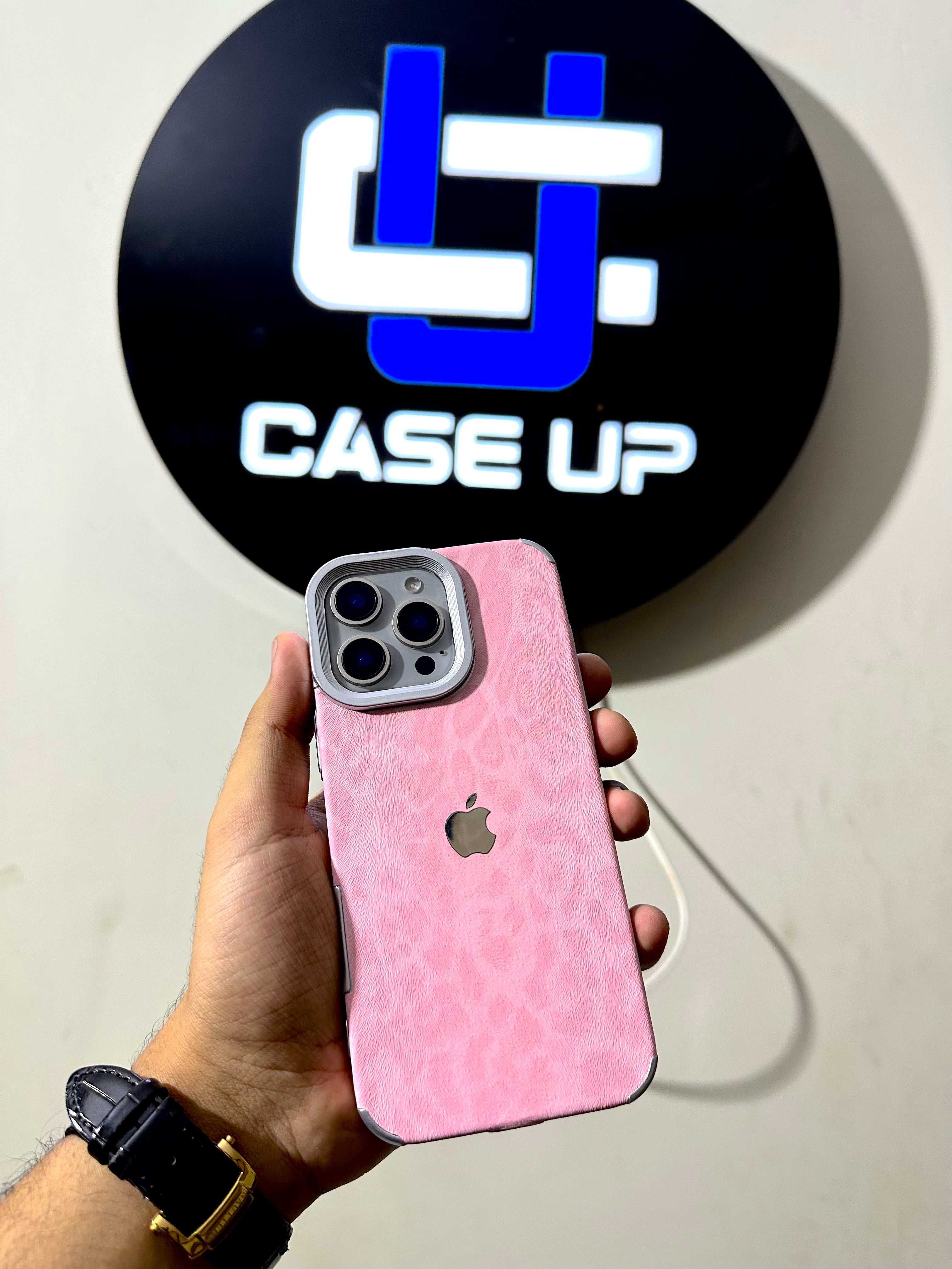 New Leapord Luxe Case With Apple Logo Premium Quality🐆🌸